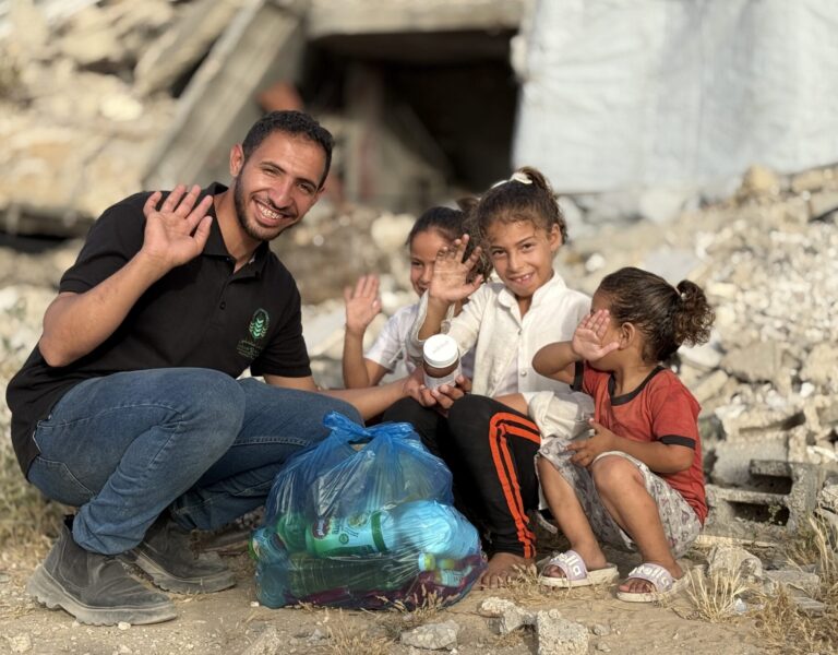 2,000 Food Parcels Delivered to Families in Gaza